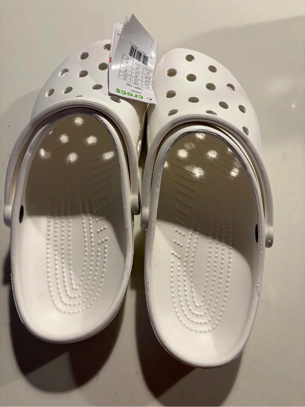 Crocs men’s Classic Clog in White